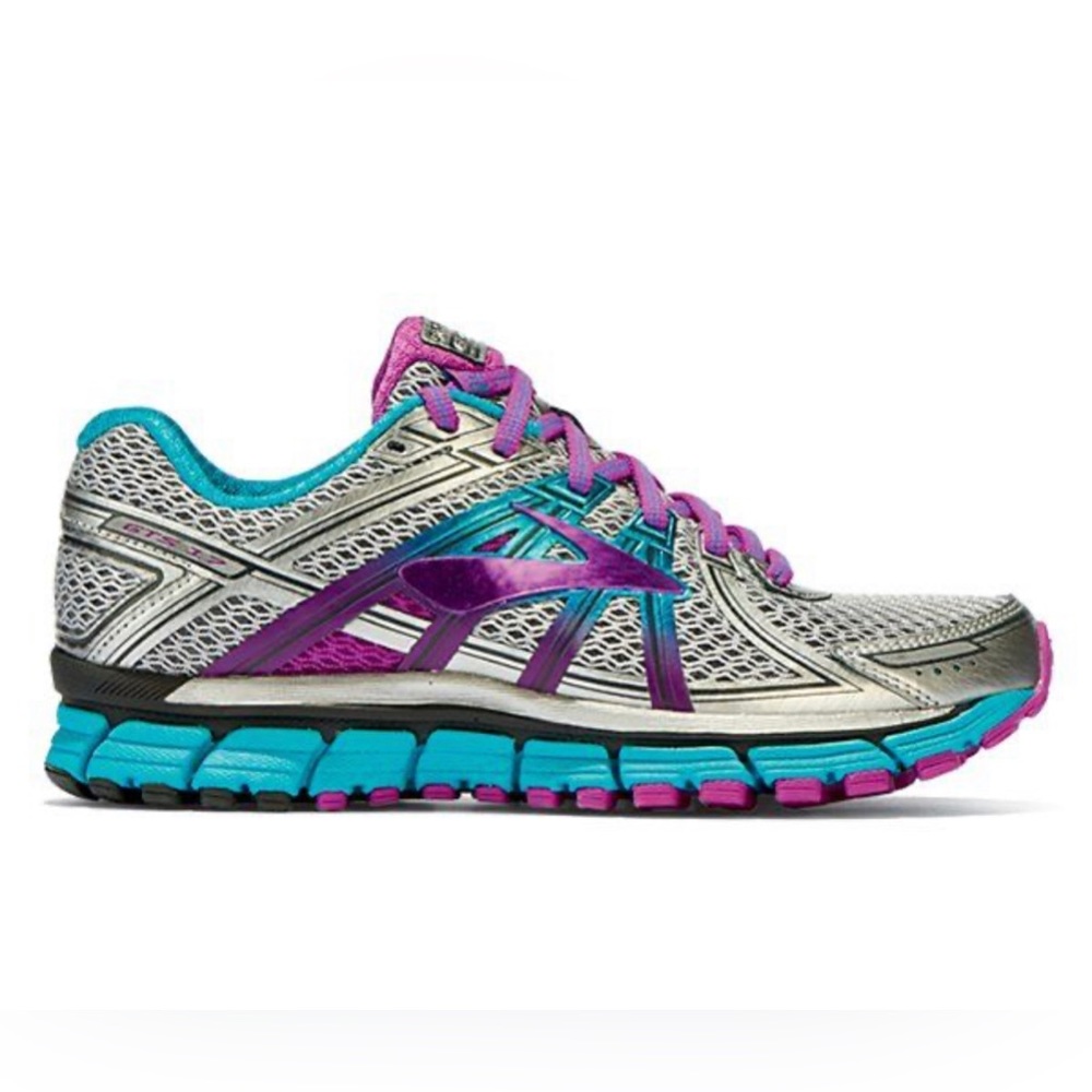 Brooks woman’s Adrenaline GTS 17 Running Shoe
